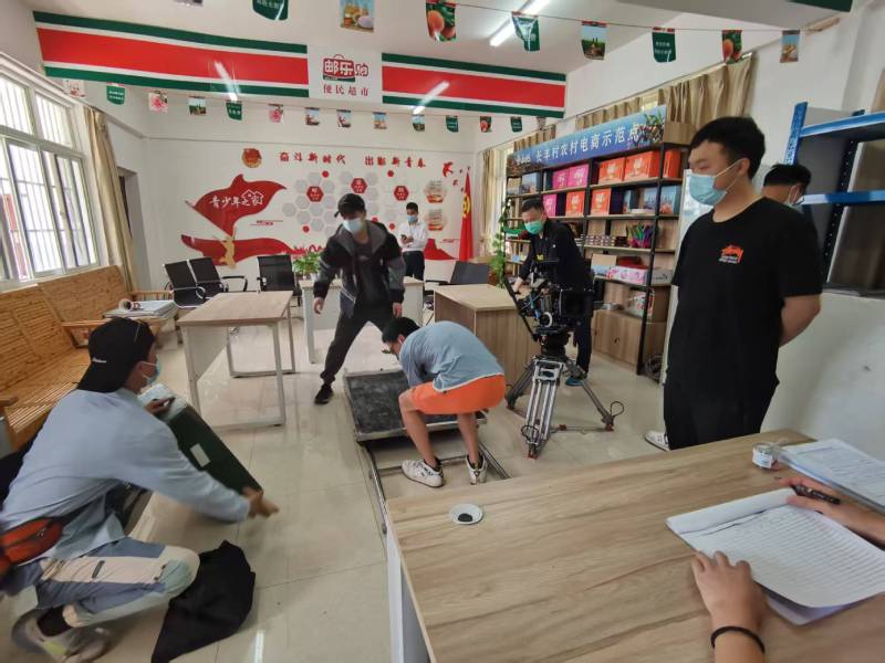 一支视频激活品牌生命力｜左贡县产品视频拍摄公司的创意魔法秀